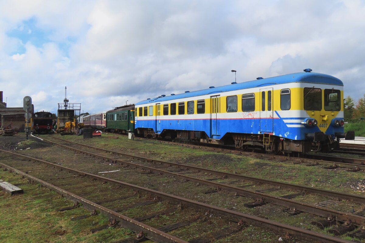 Ex-SNCB 4407 steht am 23.September 2023 in Mariembourg bei der CFV3V während das 50.Jahresjubiläum. 