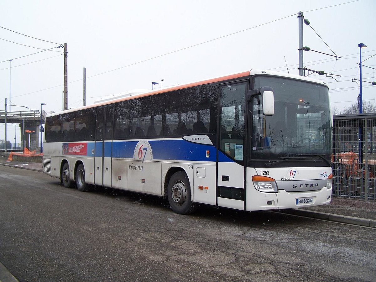 Fegersheim - 10. Februar 2010 : Setra S 417 UL im R�seau 67 Design.