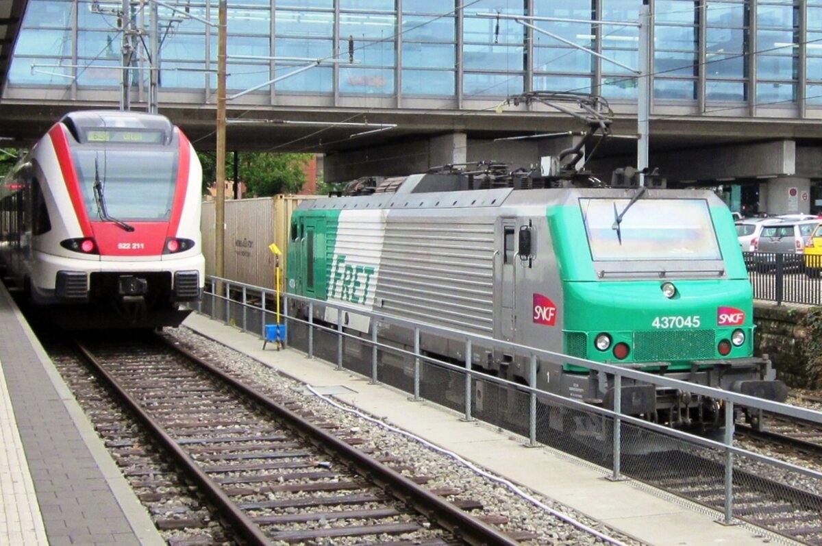 FRET 37045 durchfahrt Basel SBB am 29 Juni 2013.