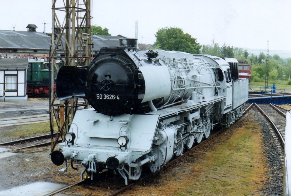 Gekauftes Scanbild von der den noch grauer 50 3626 ins Bw Weimar am 25 Mai 2003. 