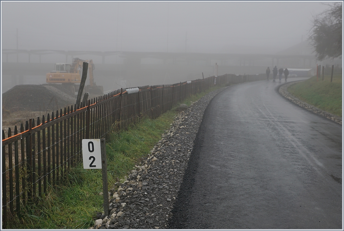 Gut ein Monat liegt zwischen diesen beiden Bildern bei Kilometer 0.2 in Châtel-St-Denis. 28. Okt. 2019