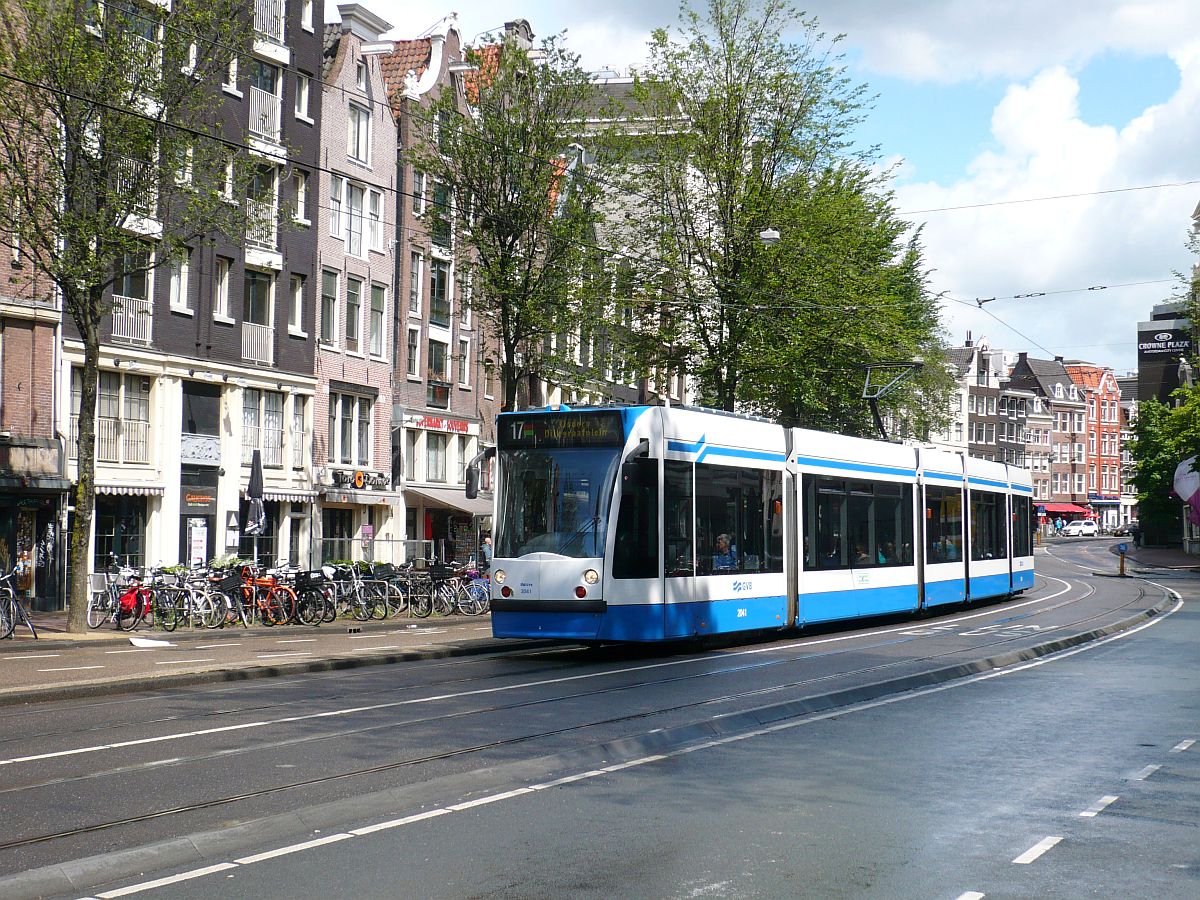 GVB TW 2041 Nieuwezijds Voorburgwal, Amsterdam 29-07-2015.

GVB tram 2041 Nieuwezijds Voorburgwal, Amsterdam 29-07-2015.