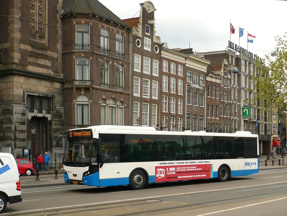 GVBA Bus 1103 VDL Berkhof Citea Baujahr 2011. Prins Hendrikkade, Amsterdam 29-04-2015.

GVBA bus 1103 VDL Berkhof Citea bouwjaar 2011. Prins Hendrikkade, Amsterdam 29-04-2015.