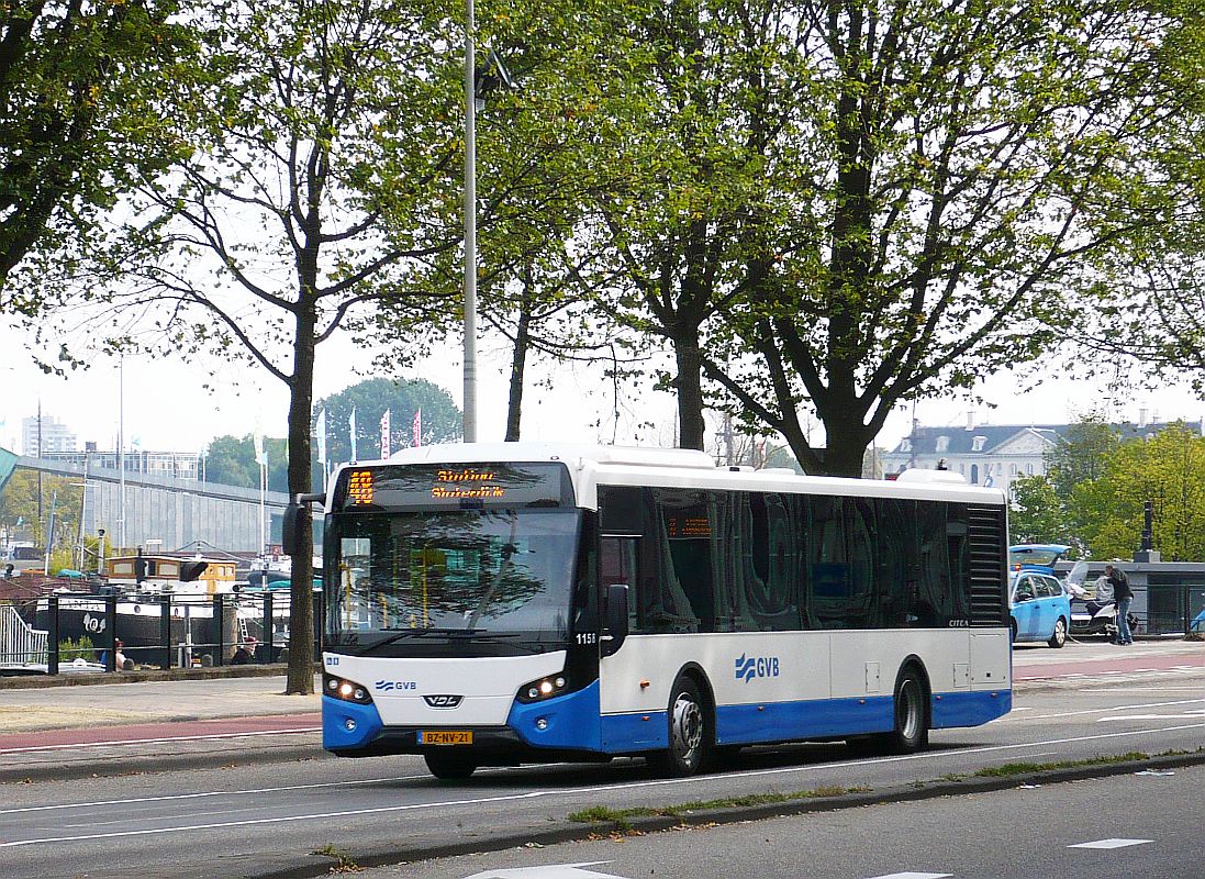 GVBA Bus 1158 VDL Berkhof Citea Baujahr 2012. Prins Hendrikkade, Amsterdam 02-10-2013.

GVBA bus 1158 VDL Berkhof Citea bouwjaar 2012. Prins Hendrikkade, Amsterdam 02-10-2013.