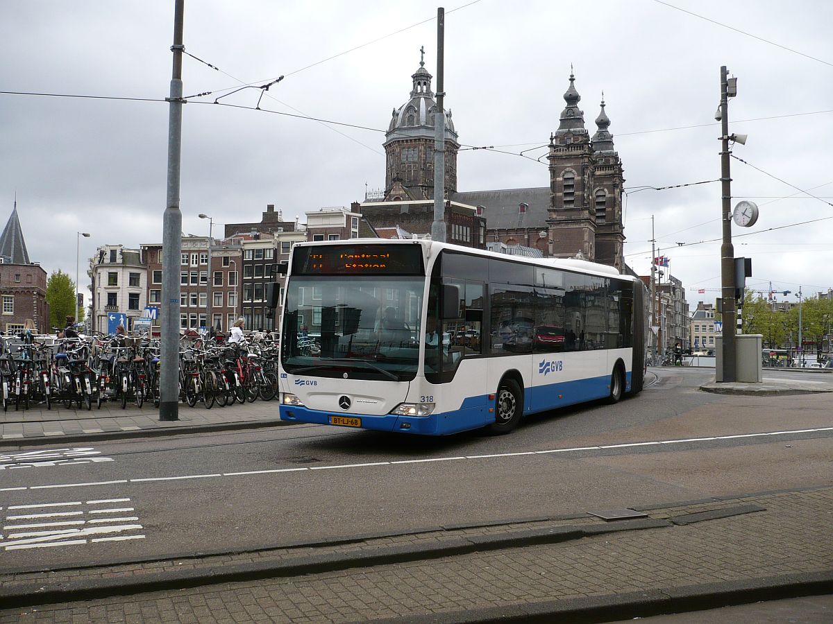 GVBA Bus 318 Mercedes-Benz O 530 G Citaro LE Baujahr 2007. Stationsplein, Amsterdam 22-04-2015.

GVBA bus 318 Mercedes-Benz O 530 G Citaro LE bouwjaar 2007. Stationsplein, Amsterdam 22-04-2015.