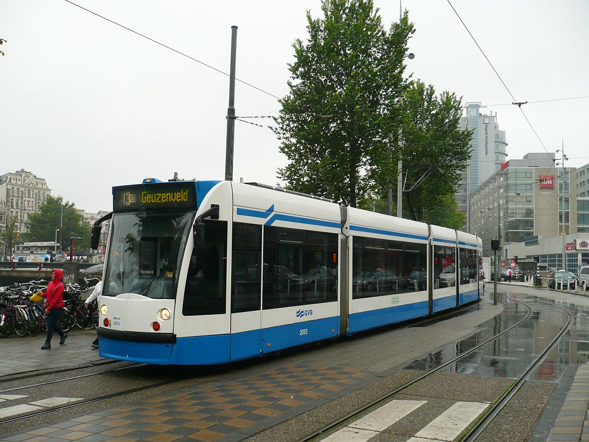 GVBA TW 2053 Stationsplein, Centraal Station, Amsterdam 28-05-2014.

GVBA tram 2053 Stationsplein, Centraal Station, Amsterdam 28-05-2014.