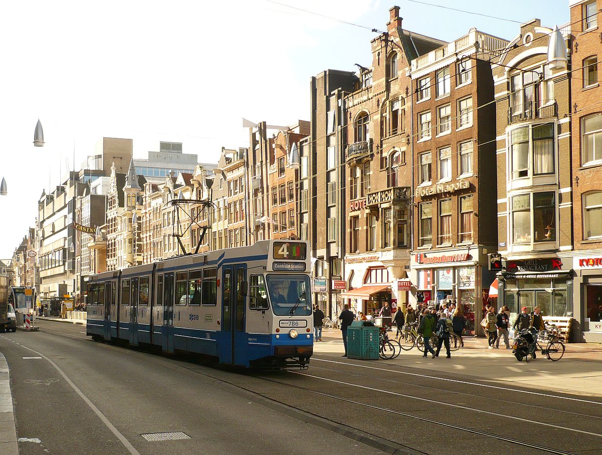 GVBA TW 786 Damrak, Amsterdam 05-03-2014.

GVBA tram 786 Damrak, Amsterdam 05-03-2014.