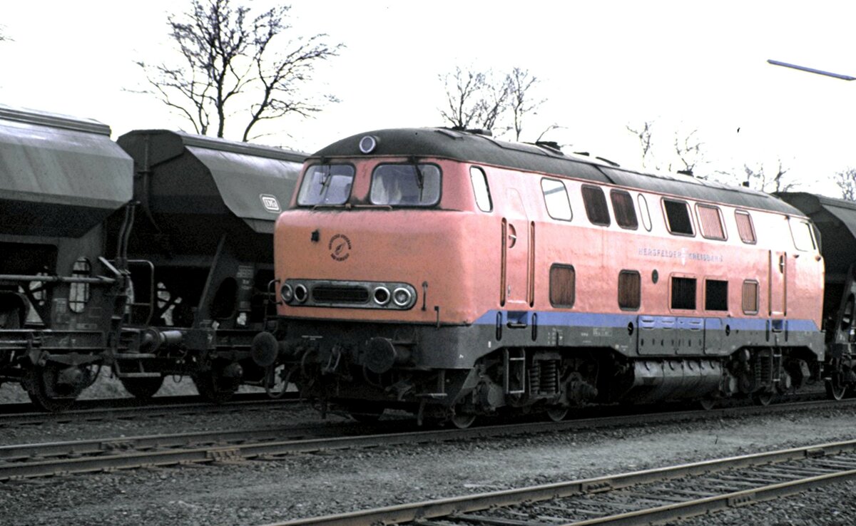 Hersfelder Kreisbahn Gesellschaft HEG Nr.31 ''' ex 216.0  Lollo  von Krupp Fabrik Nr.4007 in Schenklengsfeld am 17.08.1983.