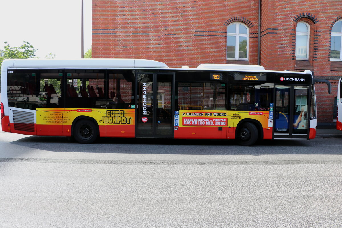 HHA Hamburg - Nr. 6952/HH-YB 6952 - Mercedes am 10. Mai 2025 in Hamburg (Aufnahme: Martin Beyer)
