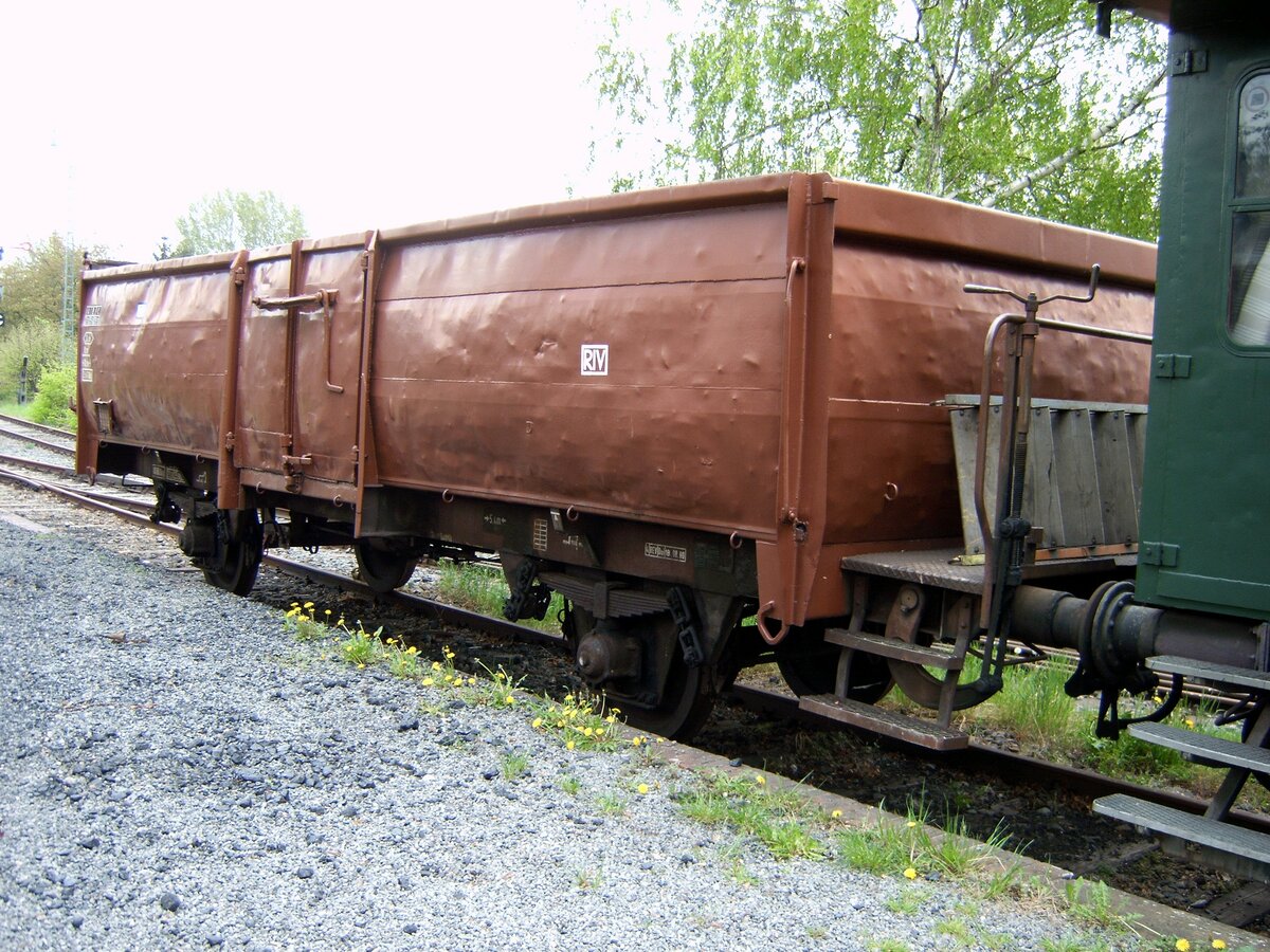 Hochbordwagen E 037 im Eisenbahnmuseum Vienenburg am 03.05.2005.