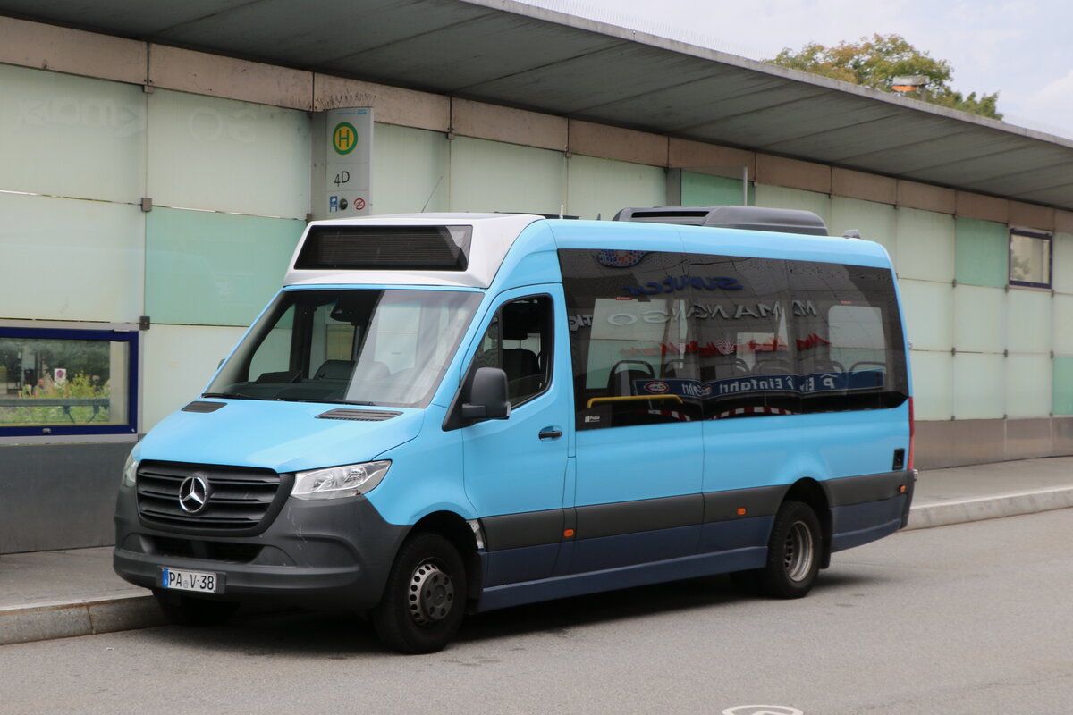 Hubinger, Passau - PA-V 38 - Mercedes am 30. Juli 2025 in Passau (Aufnahme: Martin Beyer)