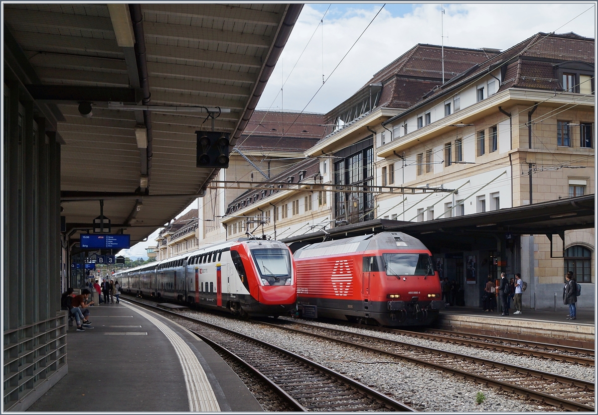 IC gestern und heute: Es war ja schon lange geplant, dass die  RABDe 502 (Twindexx Swiss Express) die Re 460 - IC2000 (der Linie IC1 Genève Aéroport - St.Gallen) abzulösen solten, nun kommen die ersten Züge im Planverkehr bis nach Lausanne, auch wenn auf diesem Bild der   SBB RABe 502 207 (UIC 94 85 0 502 207-9 CH-SBB)  Stadt BERN  auf Testfahrt und die SBB Re 460 066-4 mit einem IR15 nach Luzern zu sehen sind.

19. Juni 2020