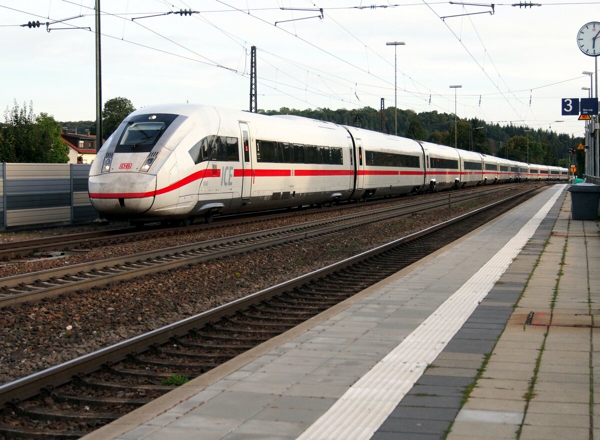 ICE 4 Tz 9046 in Amstetten am 02.10.2021.