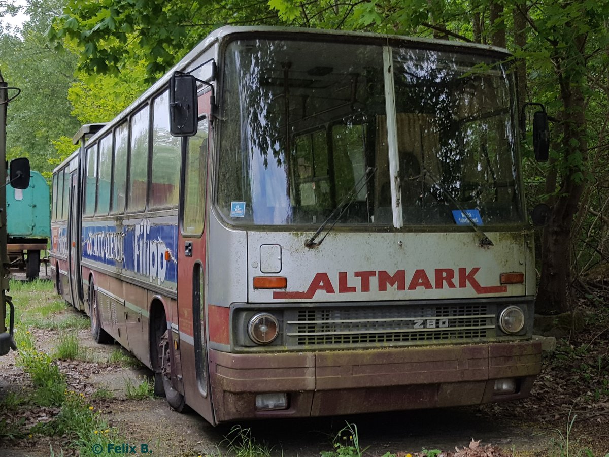 Ikarus 280 vom Technikmuseum P�tnitz (ex ALtmark) in P�tnitz.