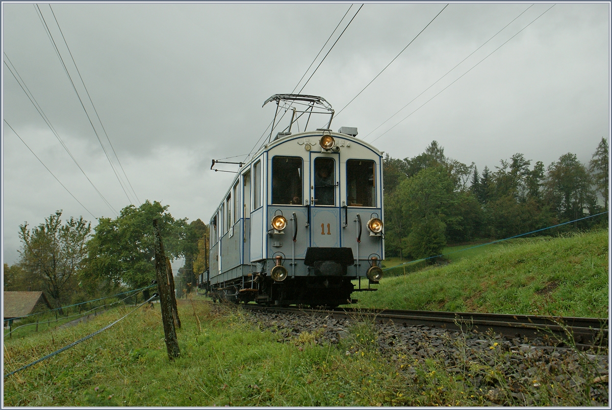 Il y a 50 ans... le Blonay-Chamby (50 Jahre Blonay - Chamby 1966 - 2016): Der MOB BCFe 4/4 N° 11 bei Chaulin. 

17. Sept. 2016