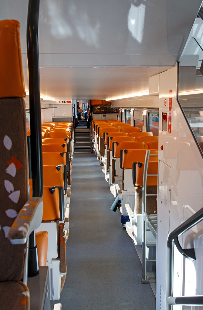 Im Unterdeck vom SNCF Régio2N (Z 55561/62) 031L am 23.03.2015 in Marseille.