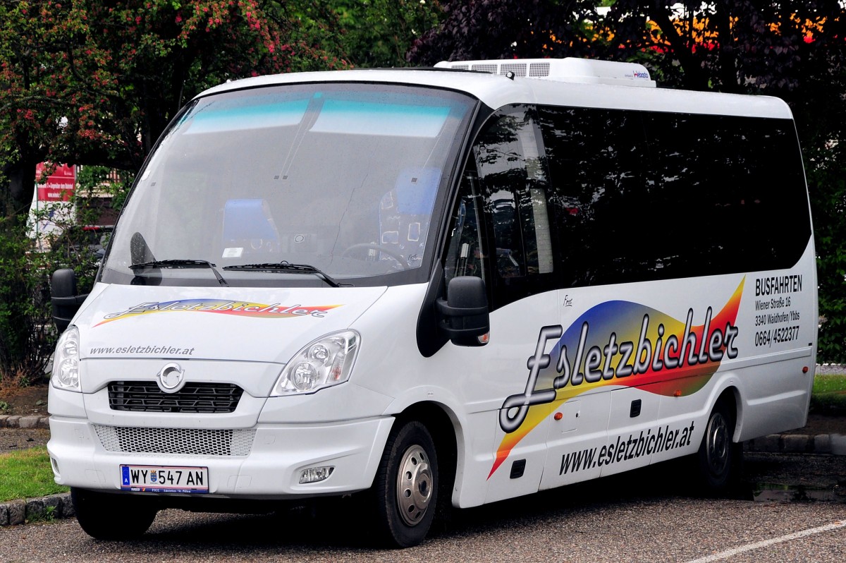 Irisbus von Esletzbichler Busreisen aus �sterreich am 17. Mai 2014 in Krems.