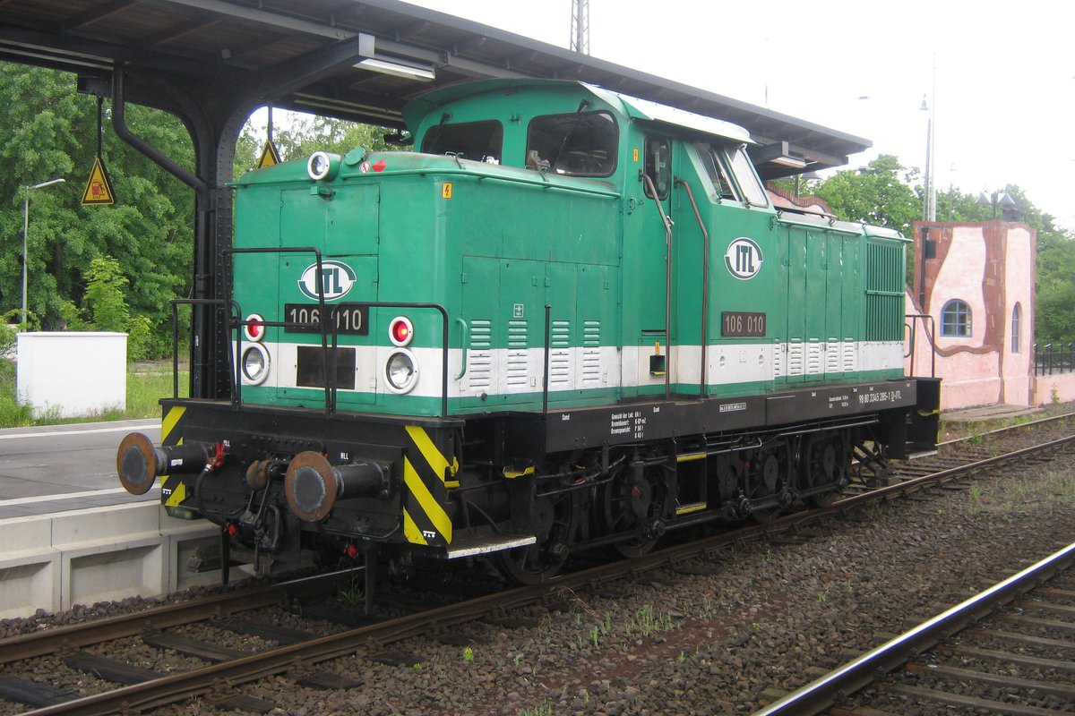 ITL 106-010 steht am 1 Juni 2012 in Uelzen. 