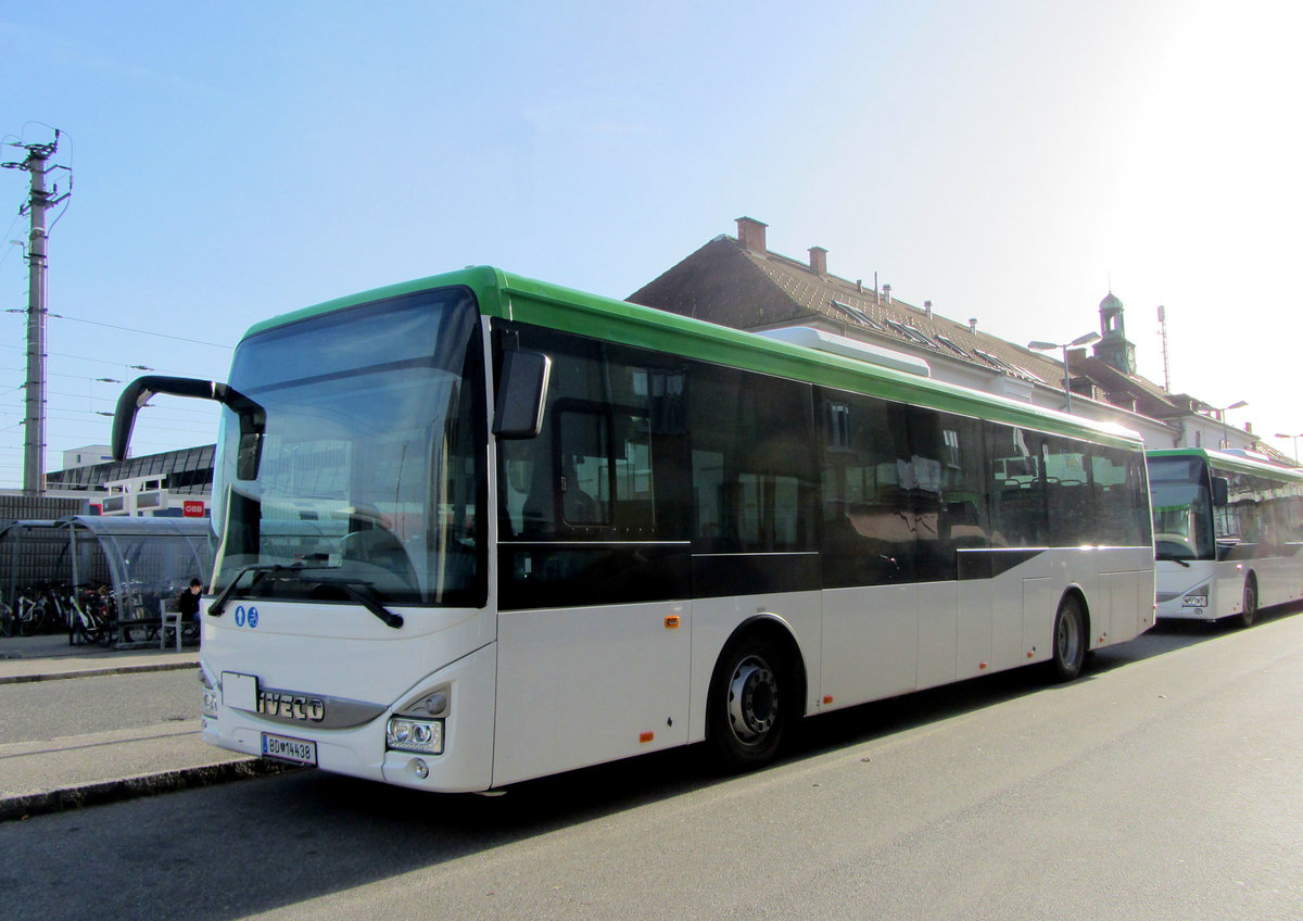 Iveco Crossway der BB in Krems am Busbahnhof.