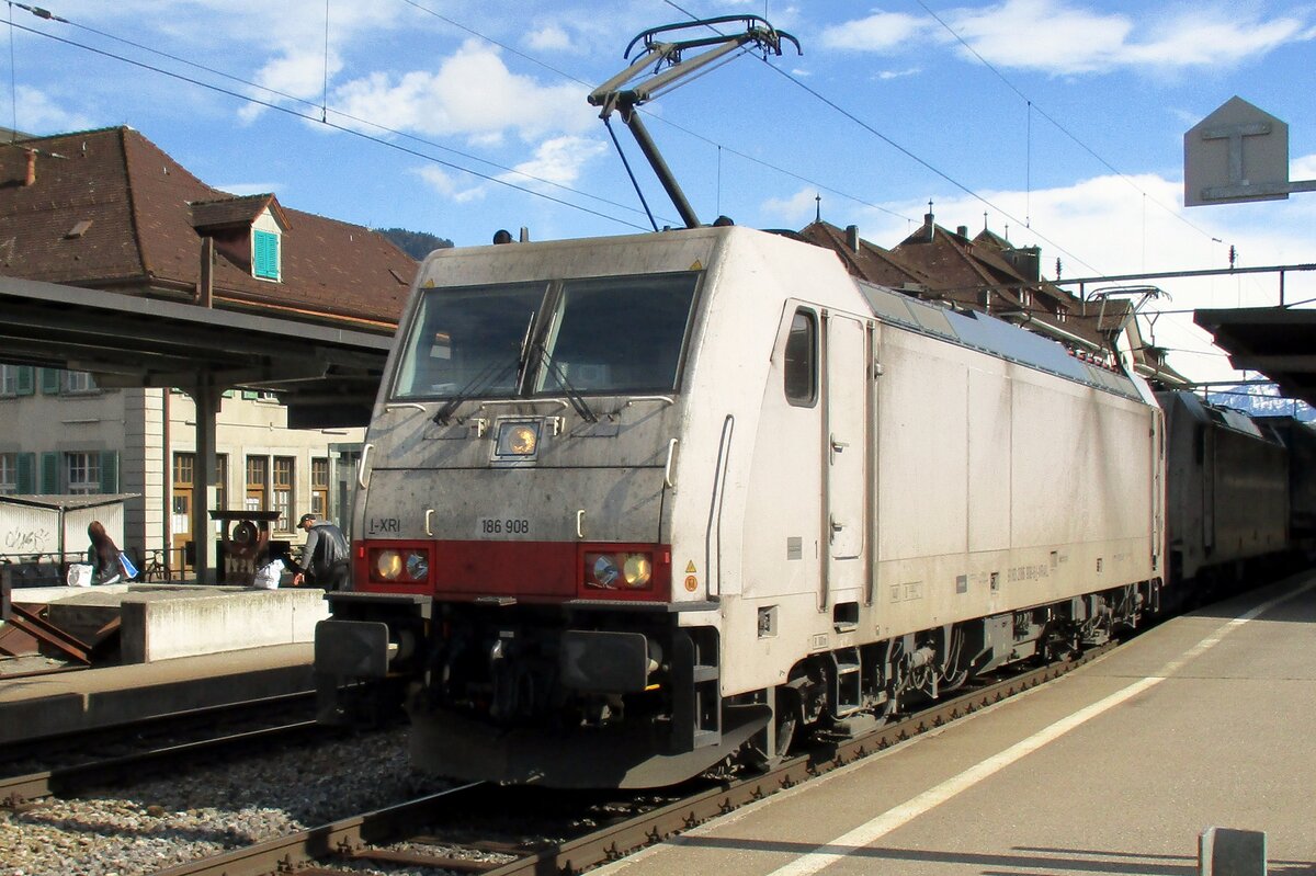 Kahler Crossrail 186 907 steht am 23 März 2017 in Thun.