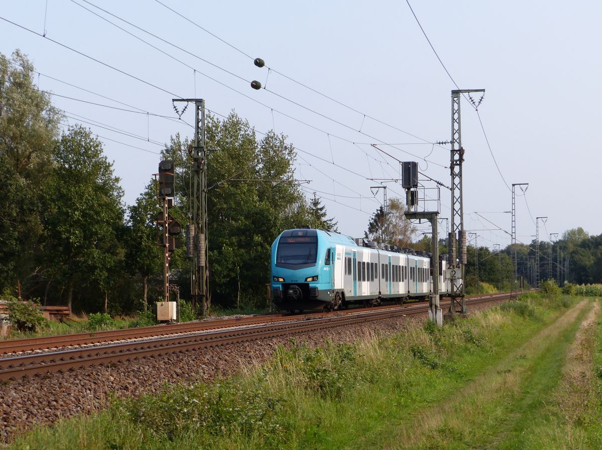 Keolis Eurobahn Stadler FLIRT 3 Triebzug ET 4 01 Devesstrae, Salzbergen 11-09-2020.


Keolis Eurobahn Stadler FLIRT 3 treinstel ET 4 01 Devesstrae, Salzbergen 11-09-2020.