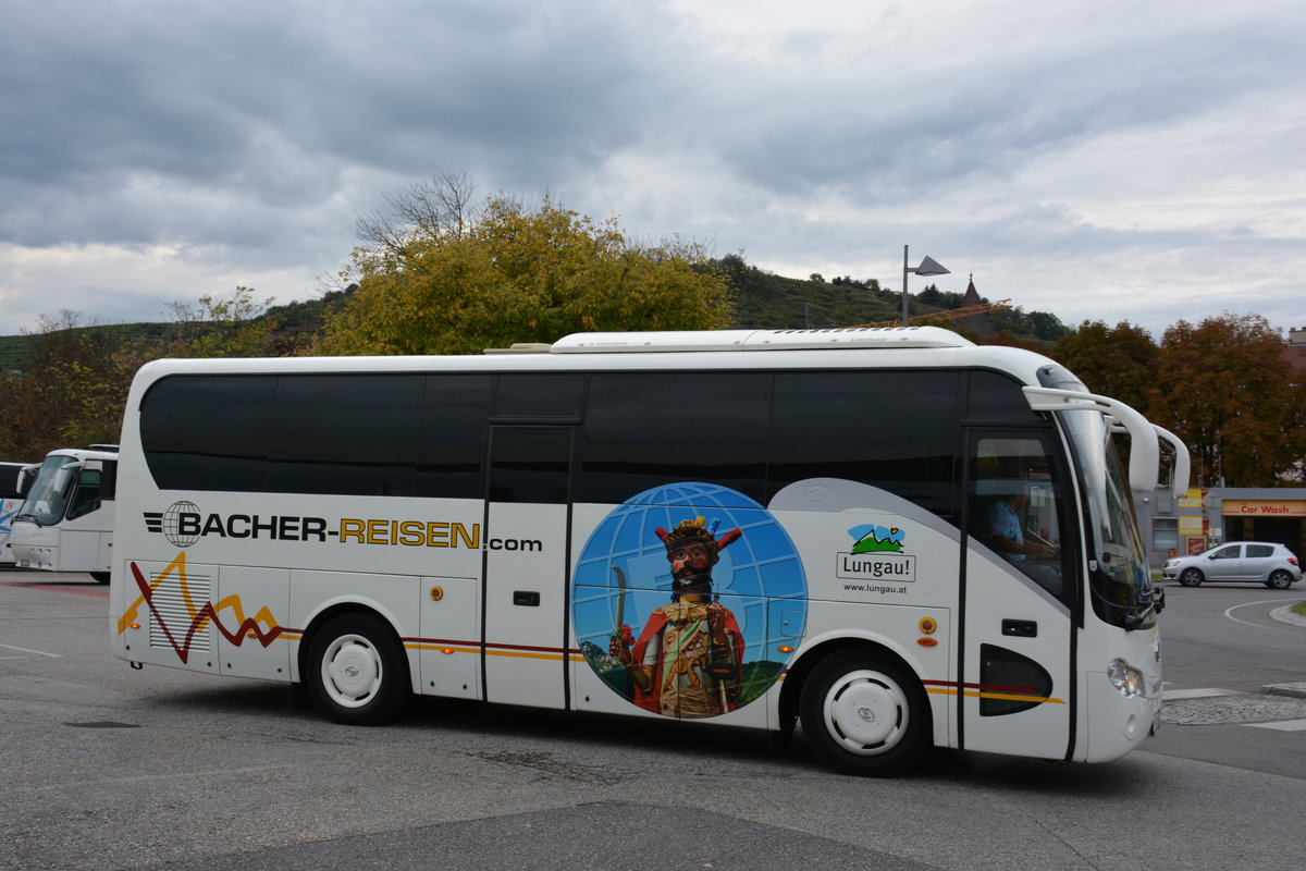 King Long von Bacher Reisen aus �sterreich in Krems gesehen.