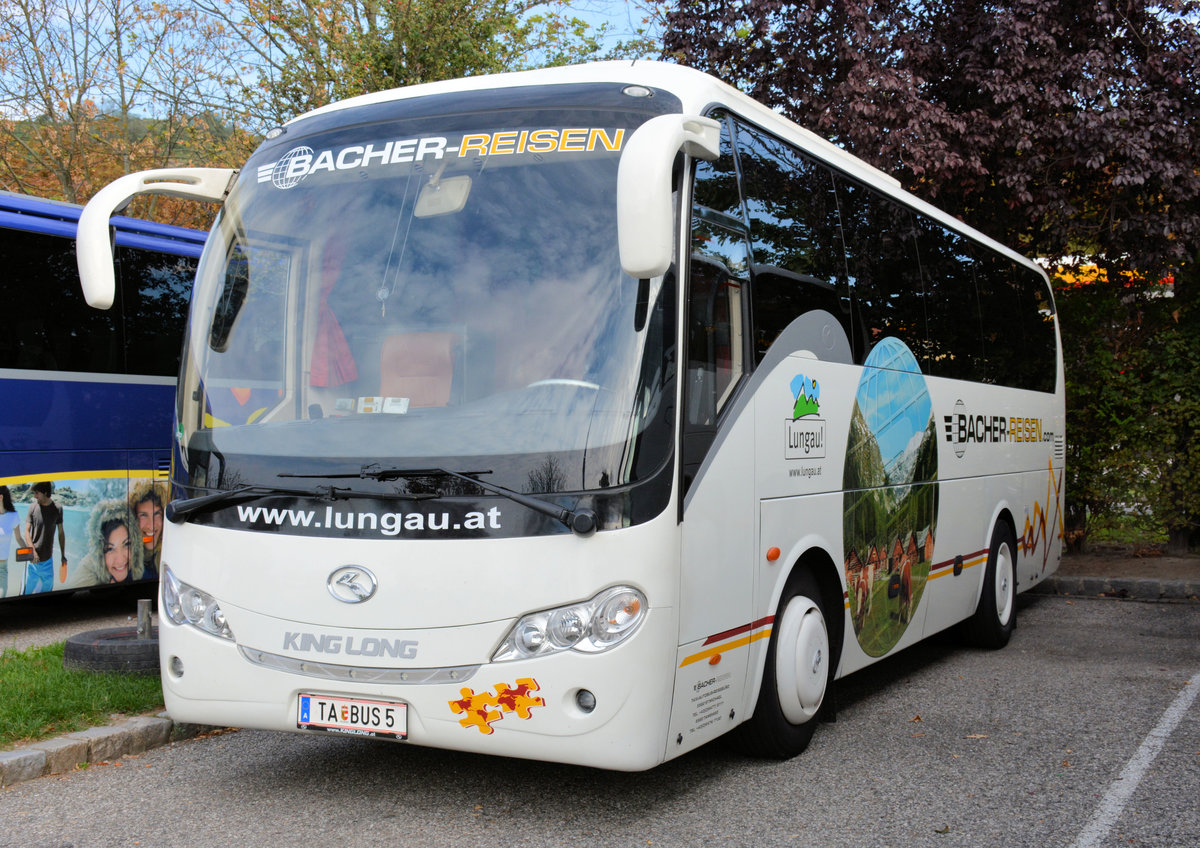 King Long von Bacher Reisen aus �sterreich in Krems gesehen.