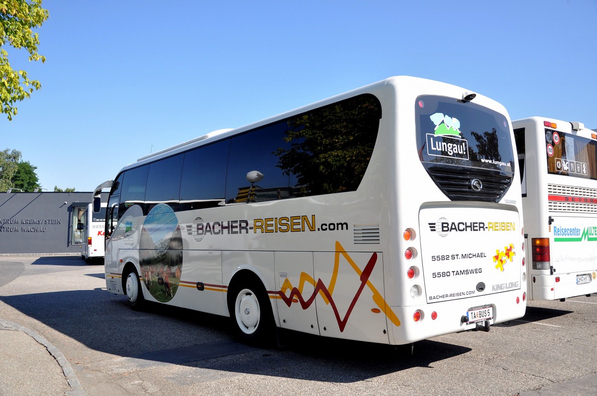 KINGLONG vom Autobusreisebro BACHER aus sterreich im September 2013 in Krems gesehen.