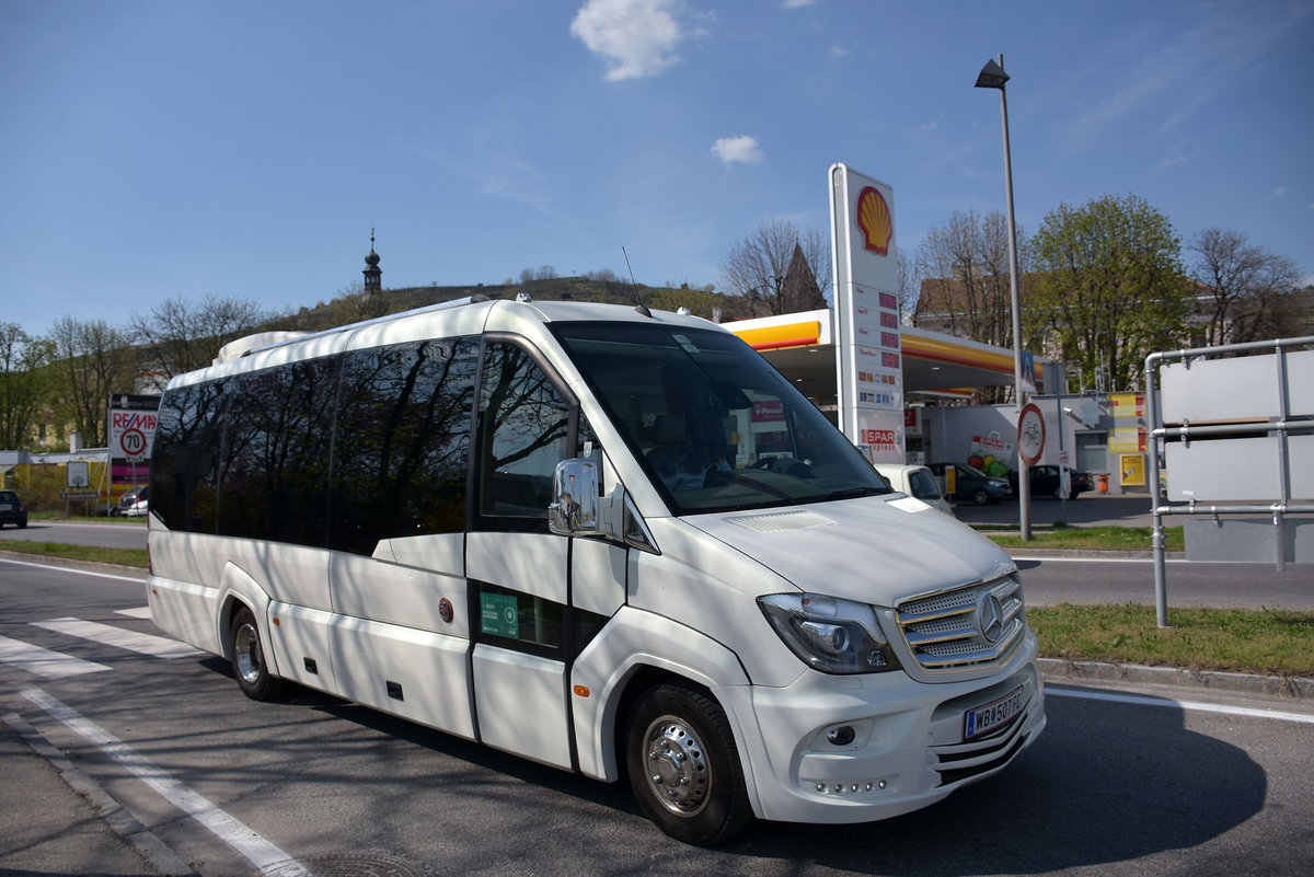 Kleinbus Mercedes Sprinter von  Insel-Reise  aus �sterreich in Krems.