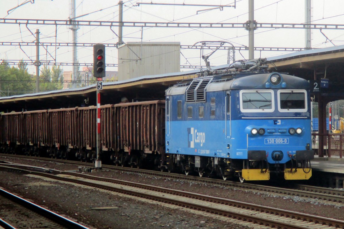 Leerkohlezug mit 130 006 durchfahrt am 14 Mai 2018 Kolín.