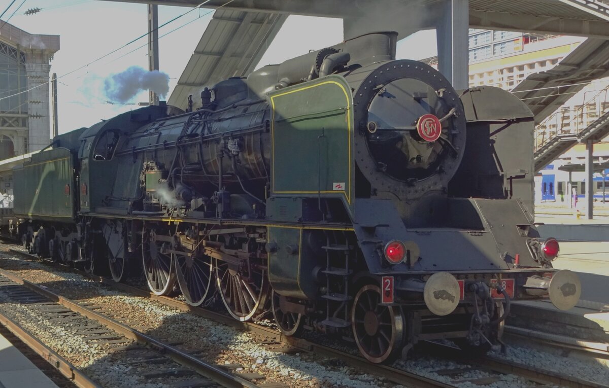 Leider war ihren Fotograf zu spät von die Treppe gelaufen um am 20 September 2019 SNCF 231 K-8 in Lille Flanders richtig gut auf den Chip zu retten...