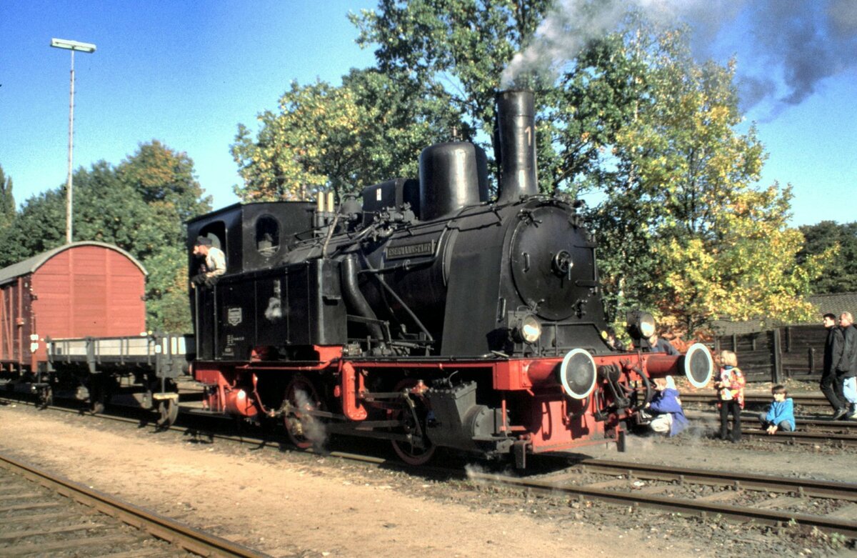 Lok B Nr.1  Ebermannstadt  beim Jubiläum 100 Jahre DB-Museum Nürnberg am 16.10.1999.