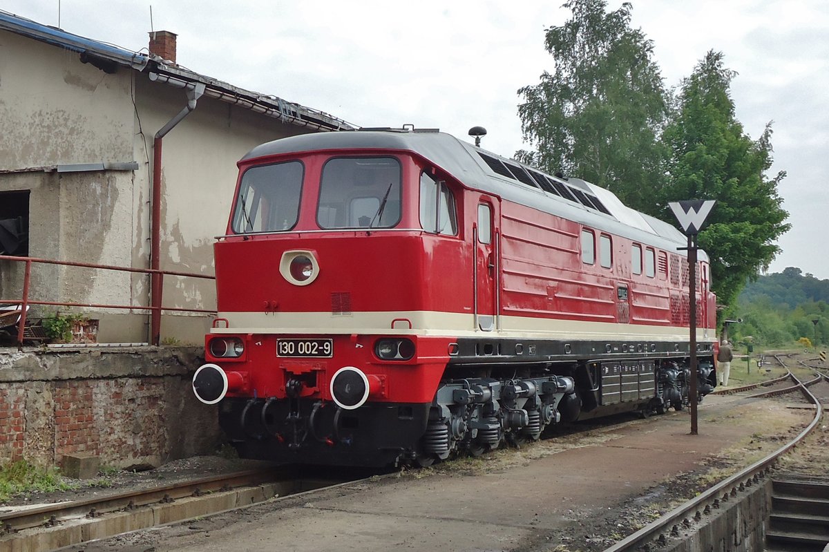 Ludmilla 130 002 steht am 19 September 2015 ins Bw Nossen. 
