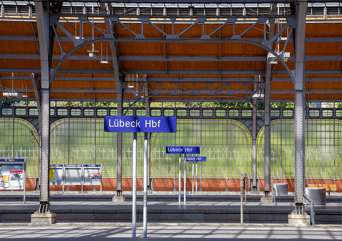 Lübeck Hauptbahnhof am 11.06.2015.