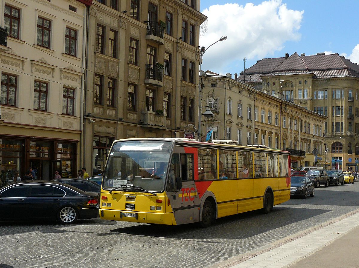 Lviv ATP-1 Scania Van Hool A600 ex-TEC Belgien Baujahr 1996. Prospekt Svobody, Lviv, Ukraine 18-06-2013.

Lviv ATP-1 Scania Van Hool A600 ex-TEC uit Walloni (Belgi) bouwjaar 1996. Prospekt Svobody, Lviv, Oekrane 18-06-2013.