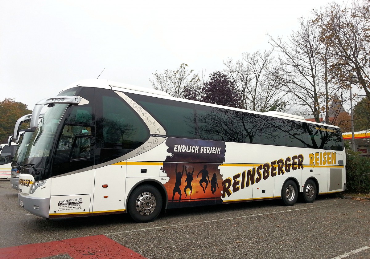 MAN Celeris HDH von Reinsberger Reisen aus sterreich am 11.10.2014 in Krems.