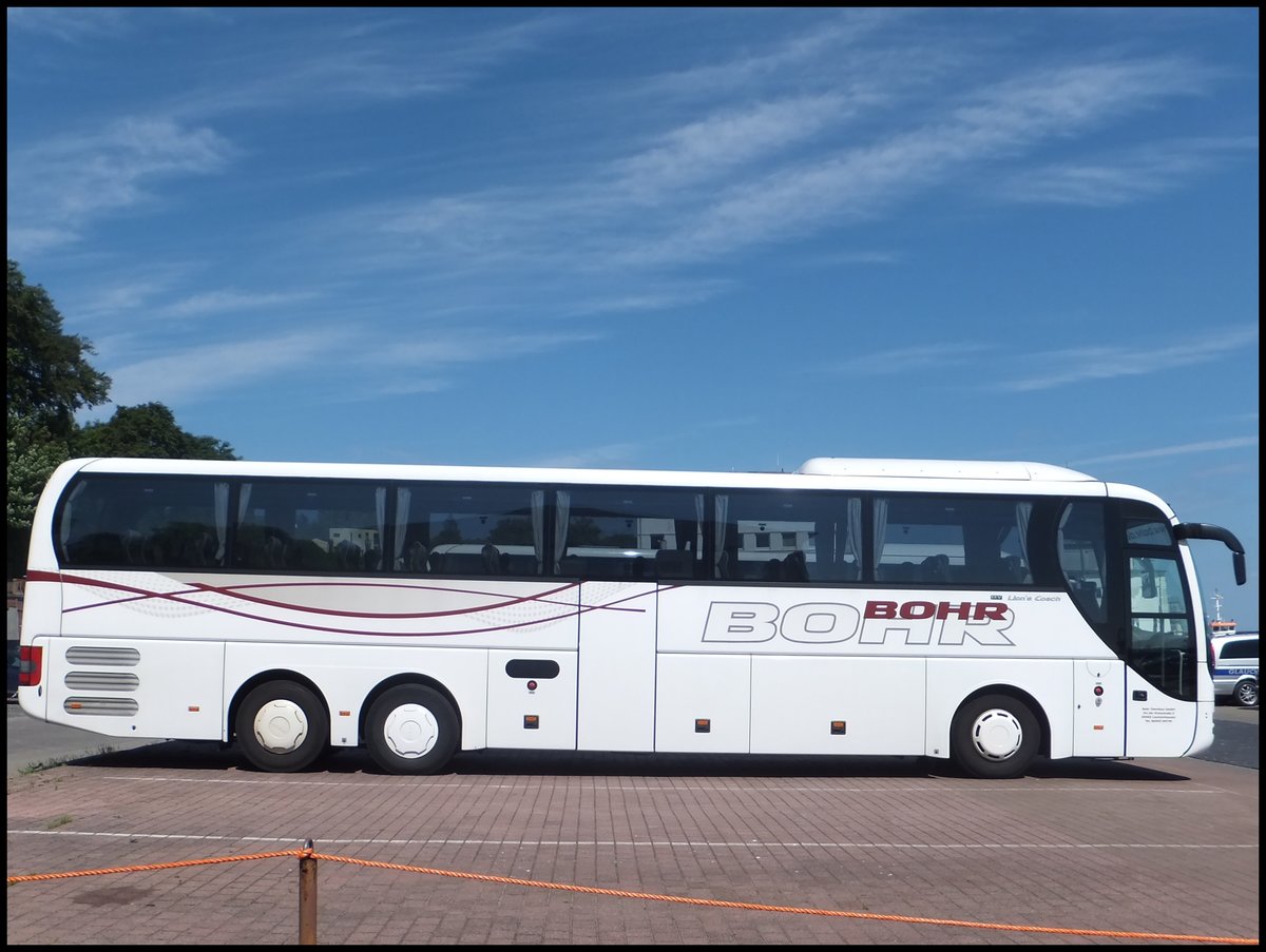 MAN Lion's Coach von Bohr aus Deutschland im Stadthafen Sassnitz.