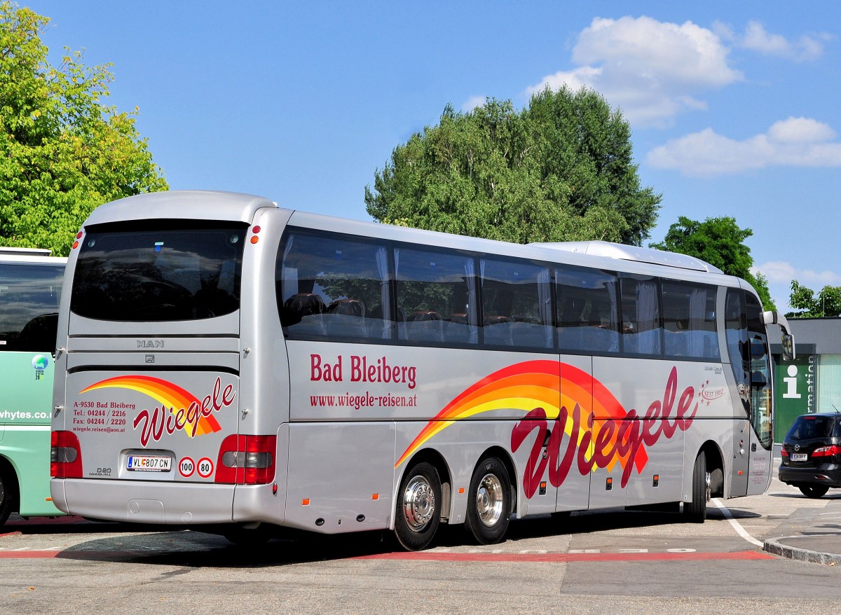 MAN LION`s COACH von Busreisen WIEGELE / �sterreich im Juli 2013 in Krems gesehen.