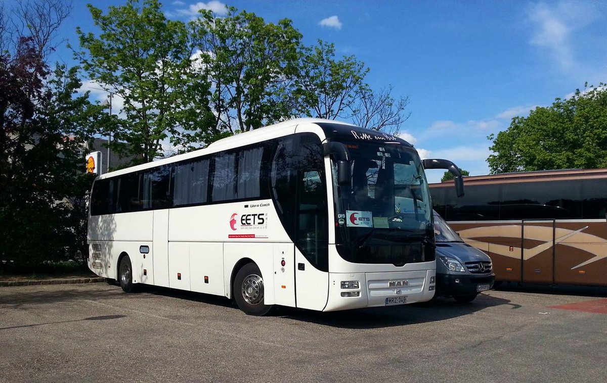 MAN Lion`s Coach von EETS Reisen aus Ungarn im Mai 2018 in Krems.