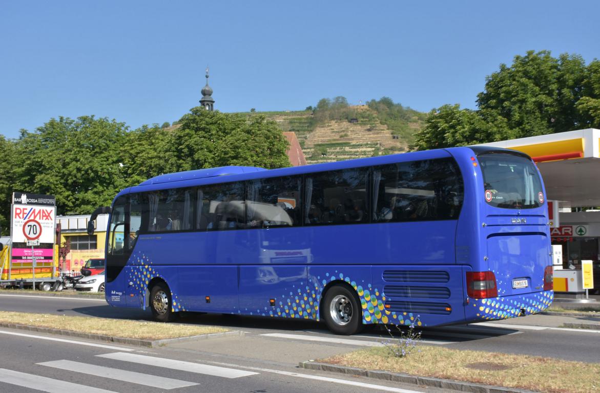 MAN Lion`s Coach von K & K Busreisen aus �sterreich 06/2017 in Krems.