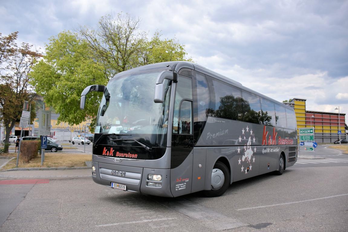 MAN Lion`s Coach von k & k Reisen aus �sterreich 2017 in Krems.
