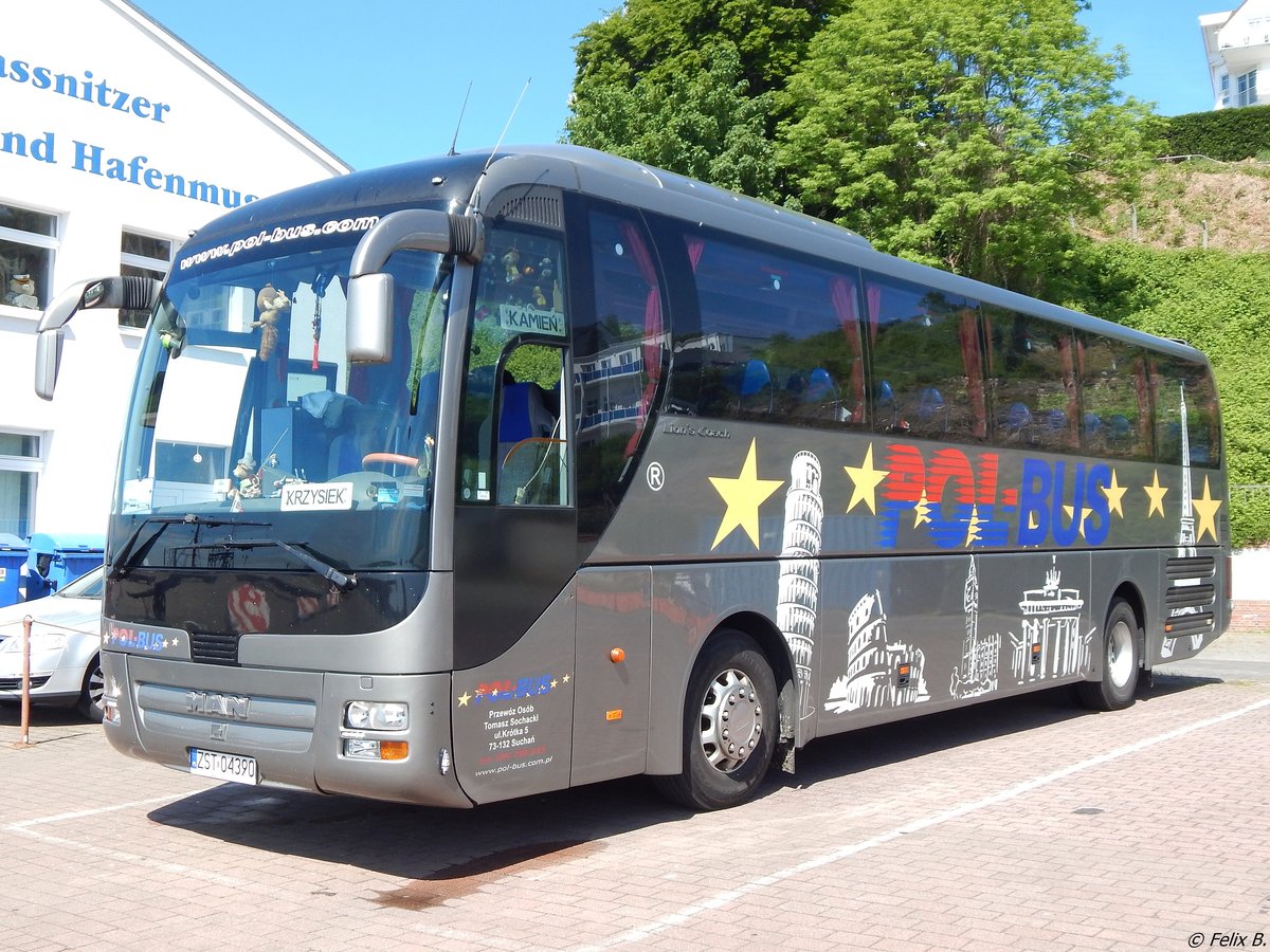 MAN Lion's Coach von Pol-Bus aus Polen im Stadthafen Sassnitz.