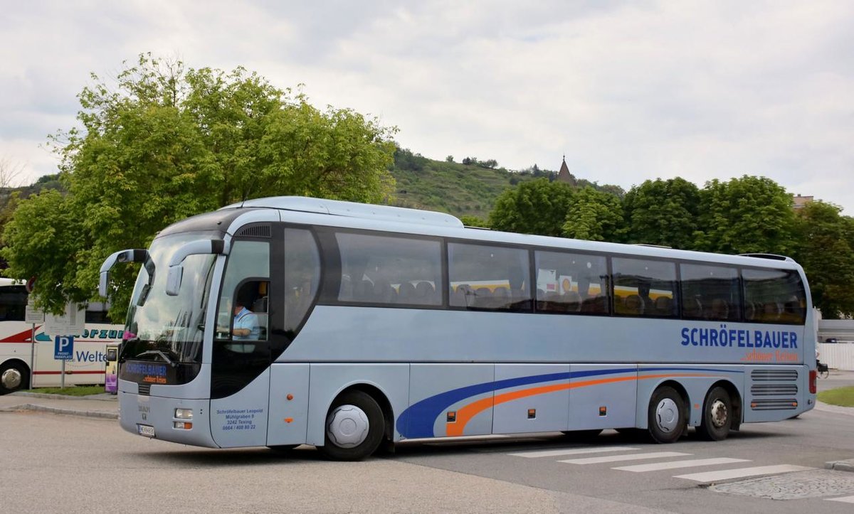 MAN Lion`s Coach von Schr�felbauer Reisen aus AT 2018 in Krems gesehen.