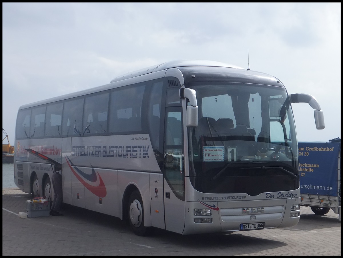 MAN Lion's Coach von Strelitzer Bustouristik aus Deutschland im Stadthafen Sassnitz.