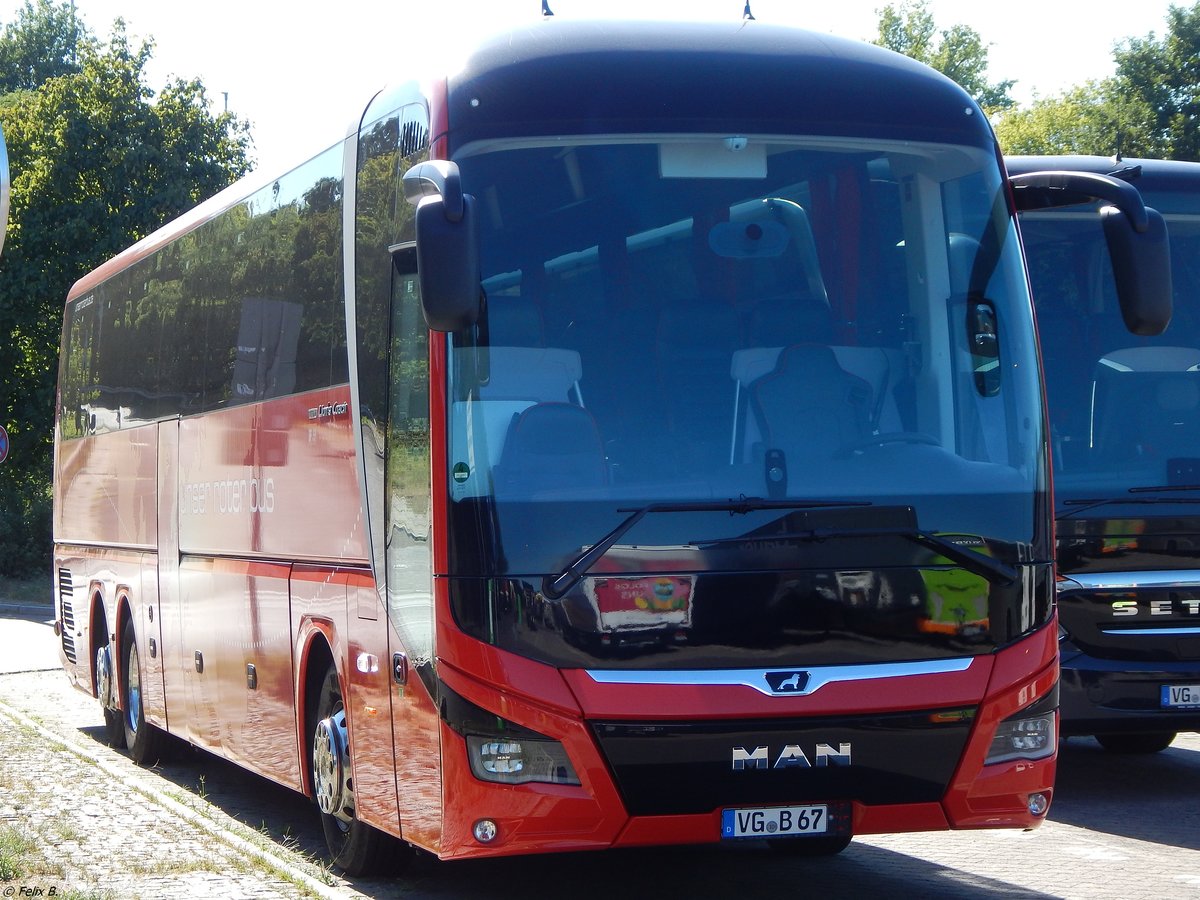 MAN Lion's Coach von URB aus Deutschland in Berlin.