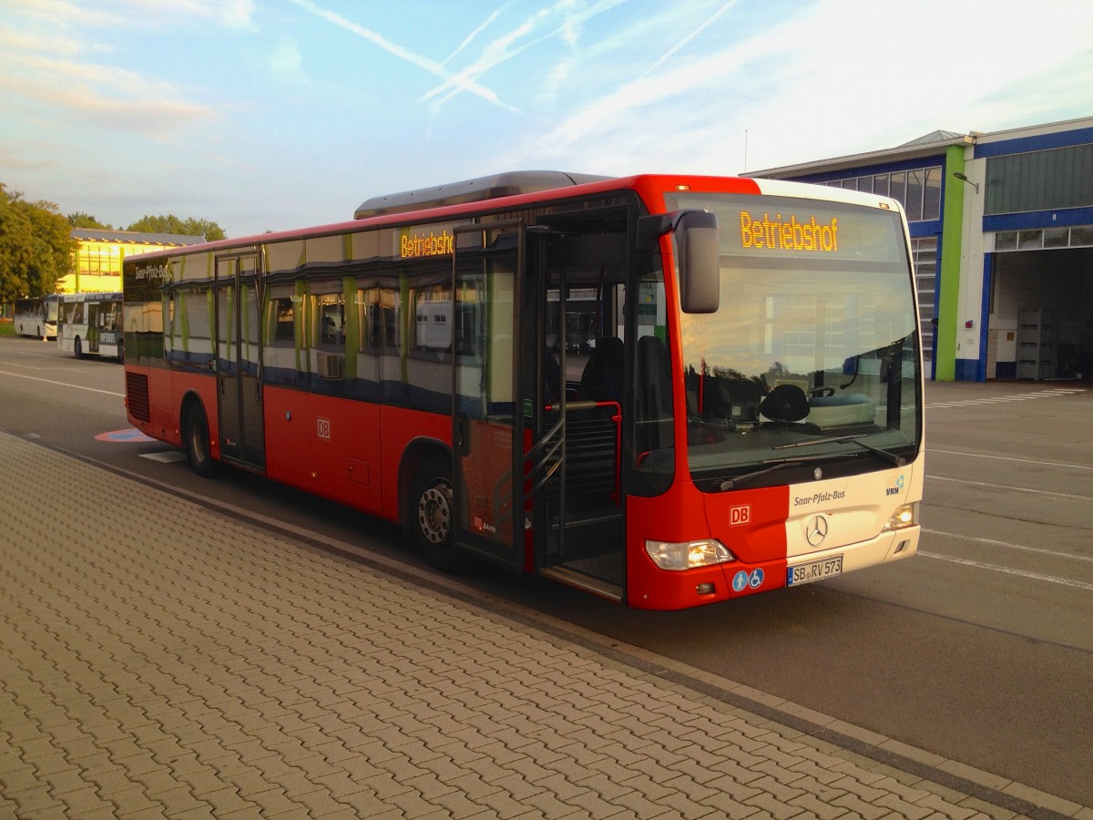 Mercedes-Benz Citaro Ü von Saar-Pfalz-Bus (SB-RV 573). Baujahr 2007, aufgenommen am 15.09.2014 auf dem Betriebshof der WNS in Kaiserslautern.