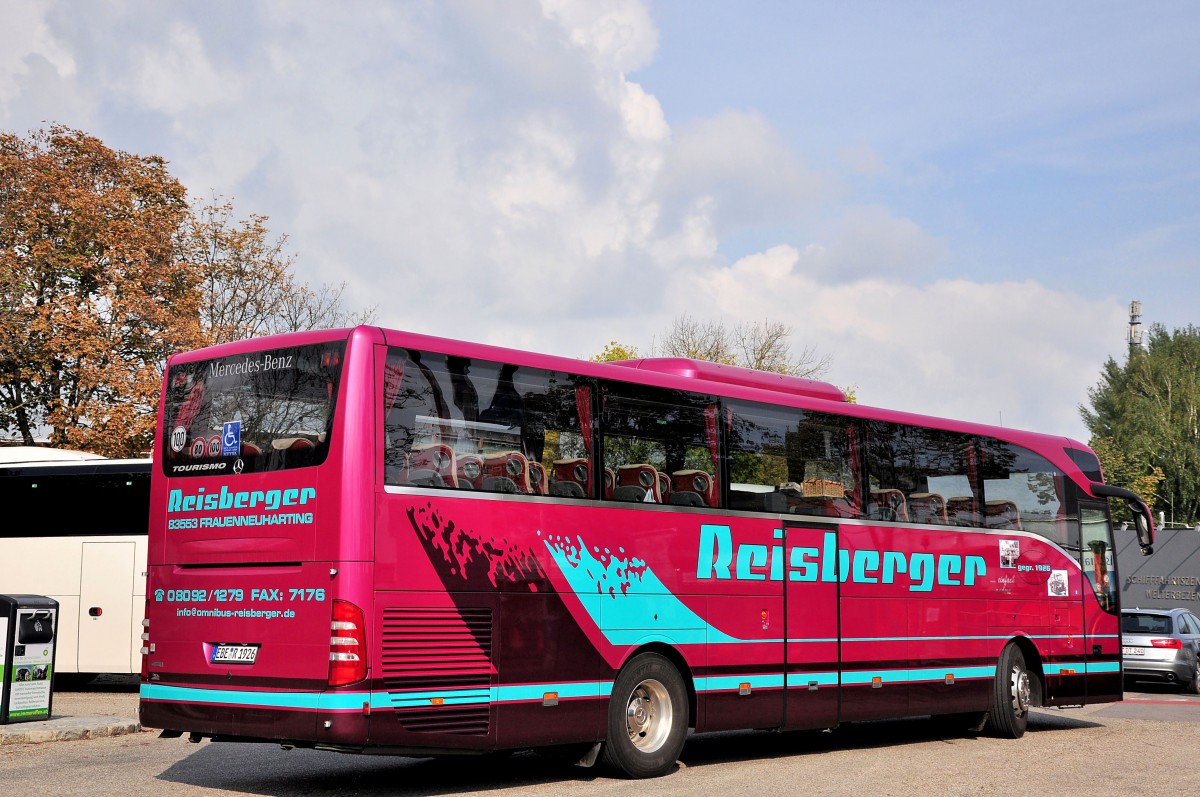 Mercedes Benz Tourismo von Reisberger Reisen aus der BRD am 15.9.2014 in Krems gesehen.