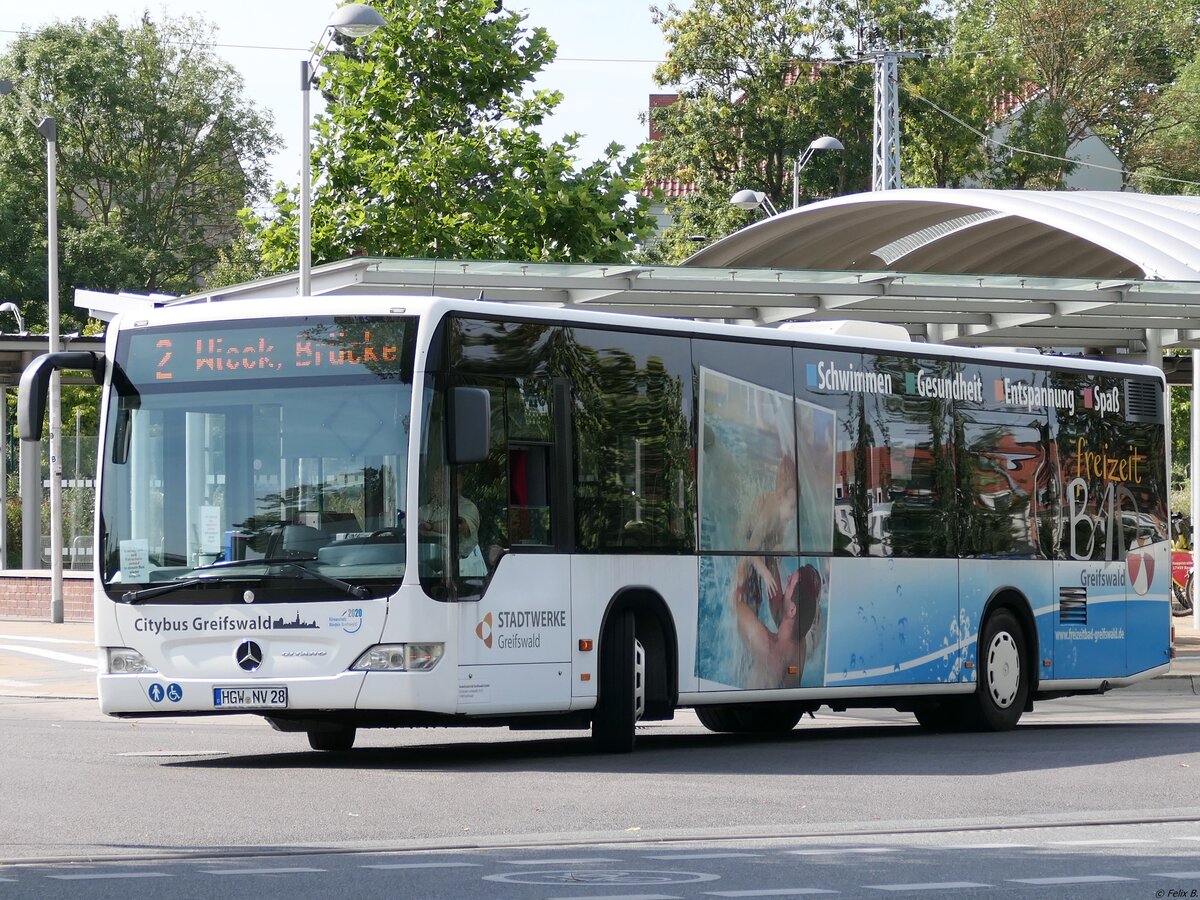 Mercedes Citaro II der Stadtwerke Greifswald in Greifswald. 