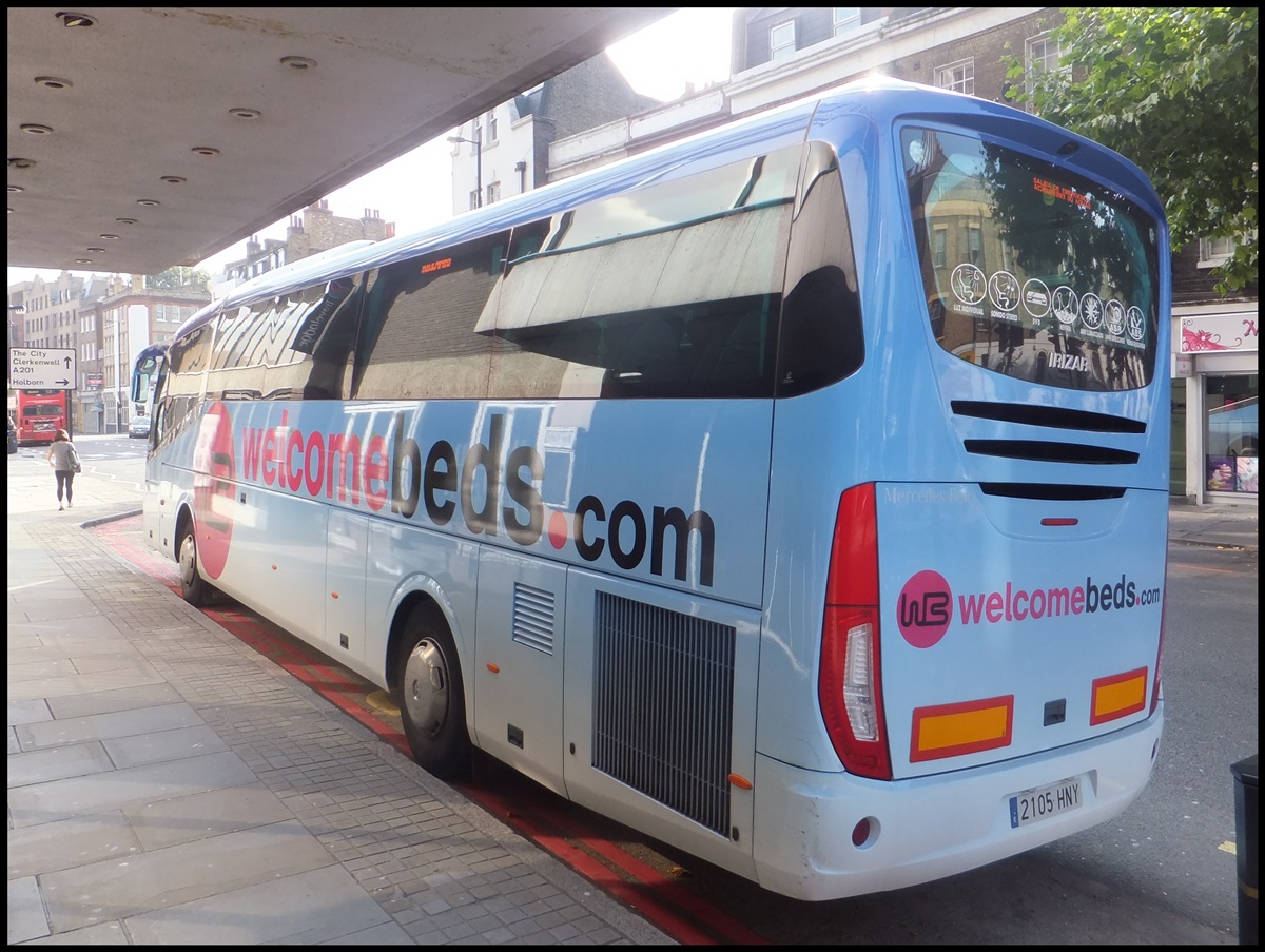 Mercedes Irizar von Globalia aus Spanien in London.