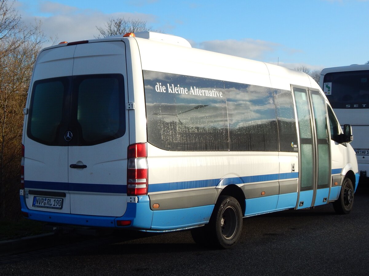 Mercedes Sprinter der VVR in Serams.